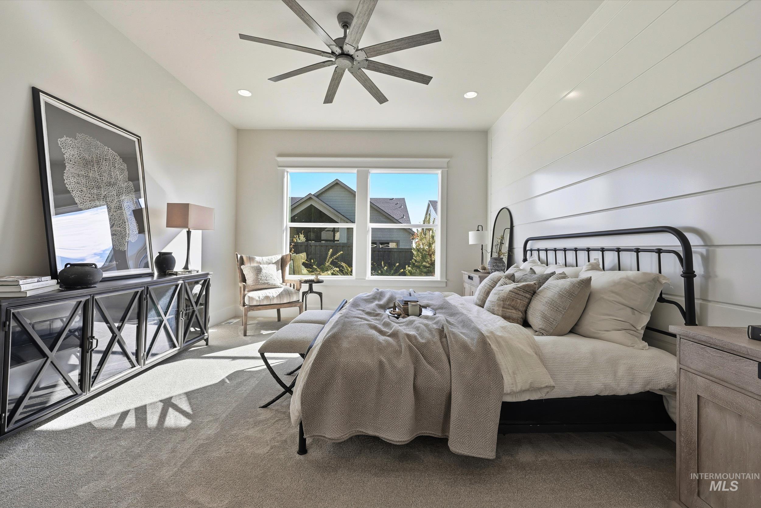 1049 E Crescendo St Property Photo 15