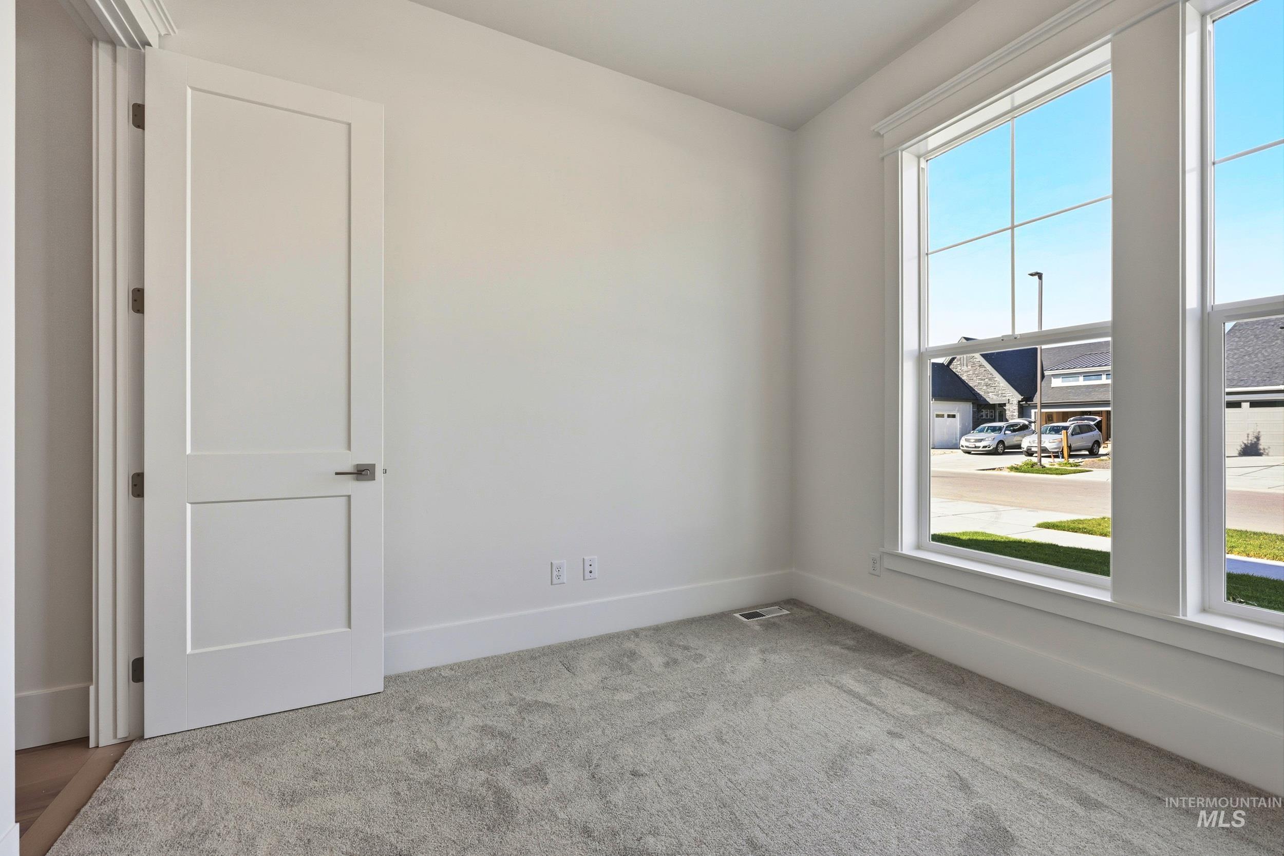 1049 E Crescendo St Property Photo 25