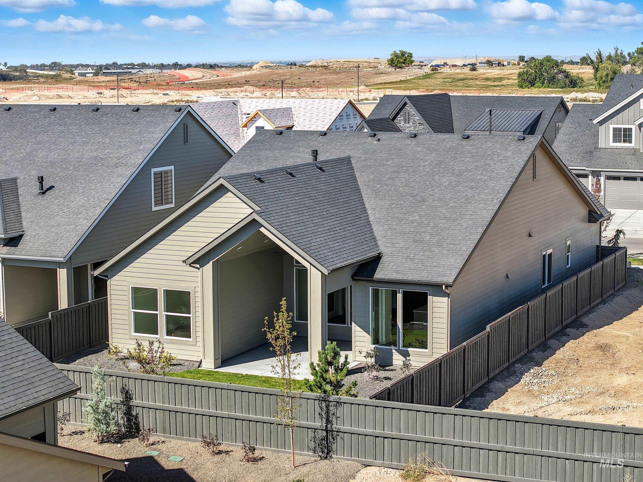 1049 E Crescendo St Property Photo 39