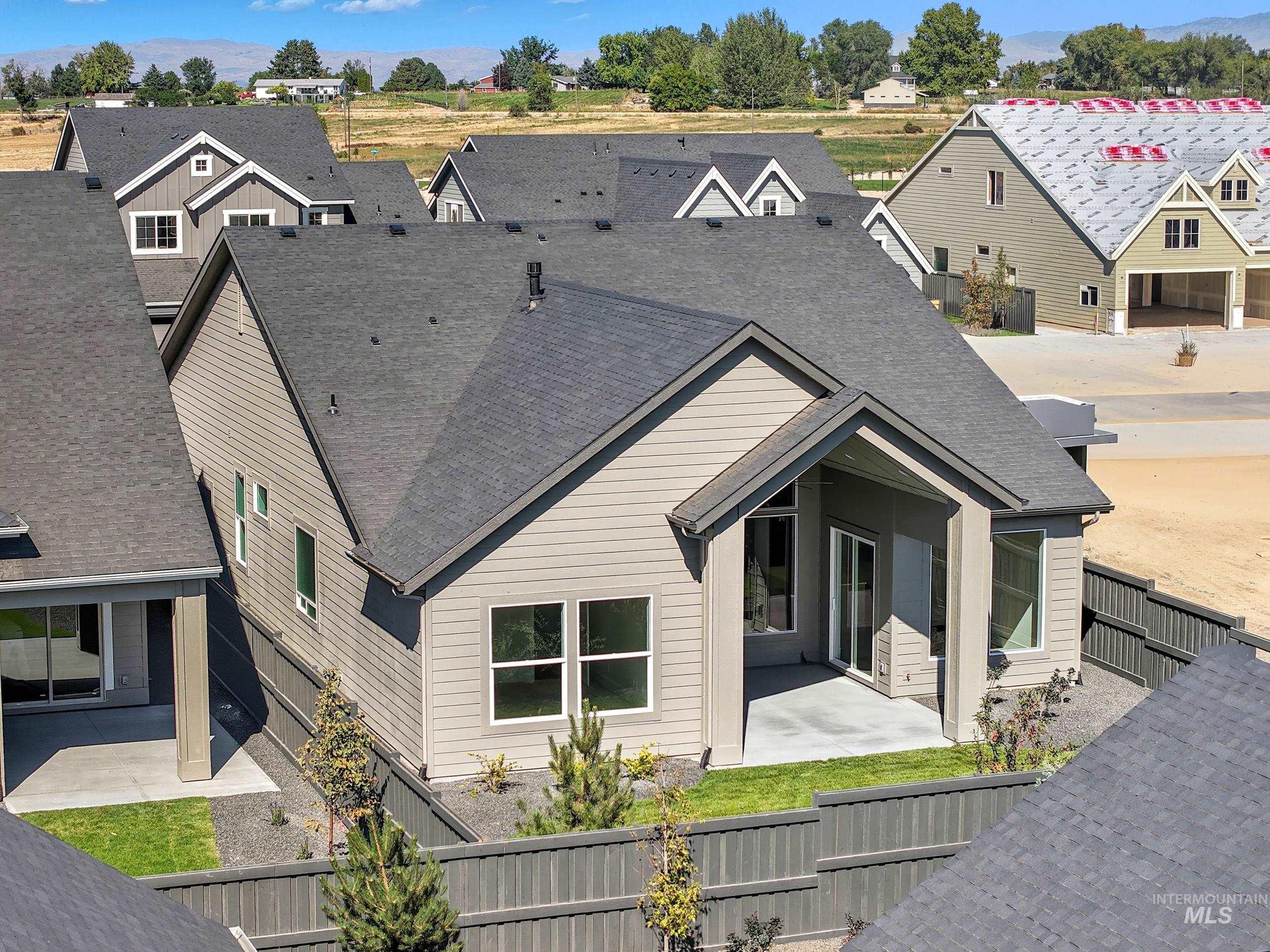 1049 E Crescendo St Property Photo 40