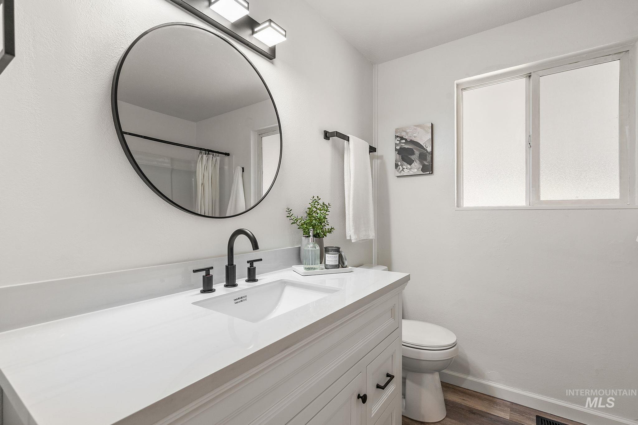 6525 Grandview Dr Property Photo 10