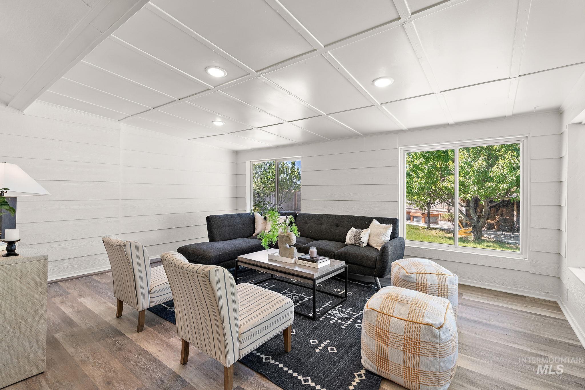 6525 Grandview Dr Property Photo 23