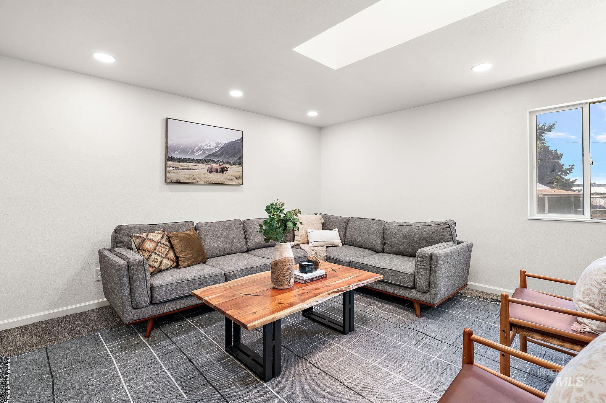 6525 Grandview Dr Property Photo 24