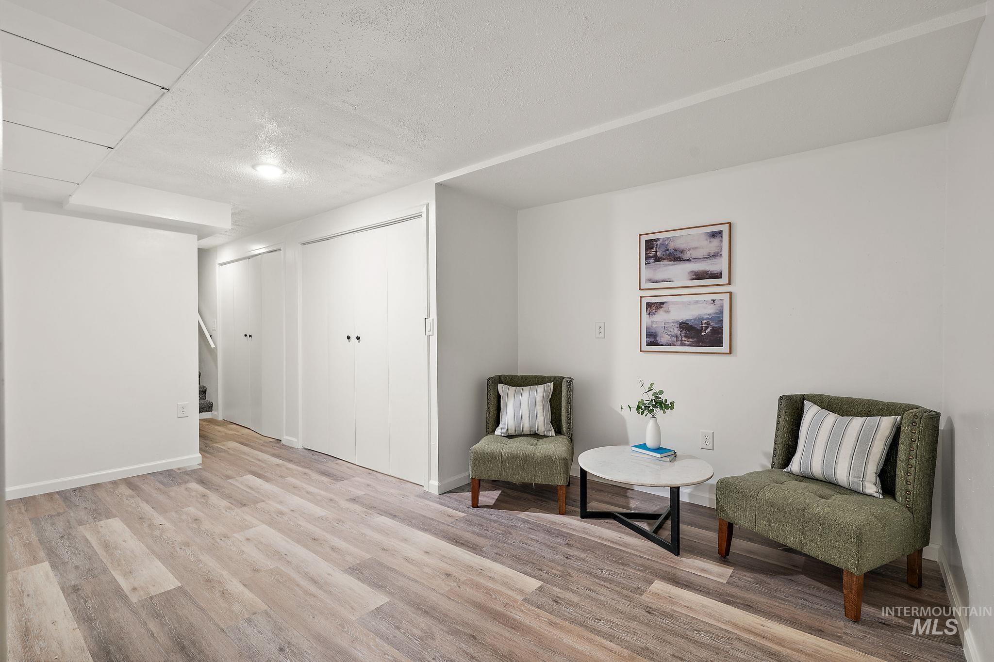 6525 Grandview Dr Property Photo 29