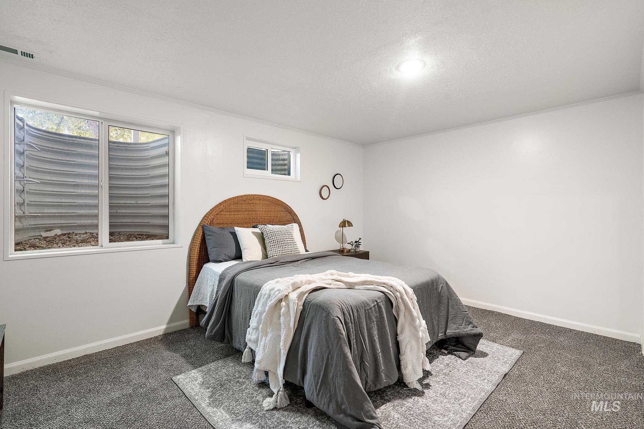 6525 Grandview Dr Property Photo 31