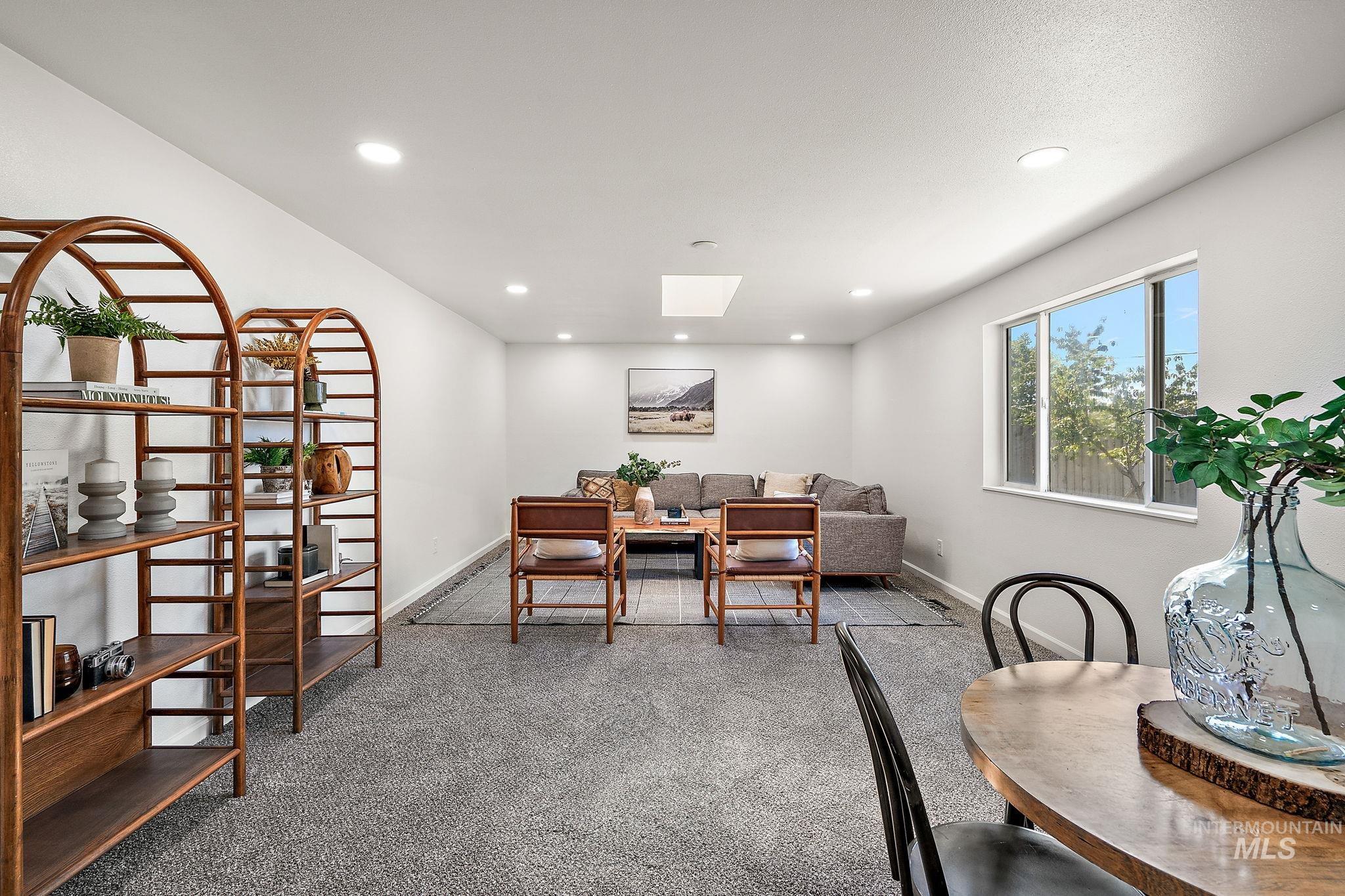 6525 Grandview Dr Property Photo 36