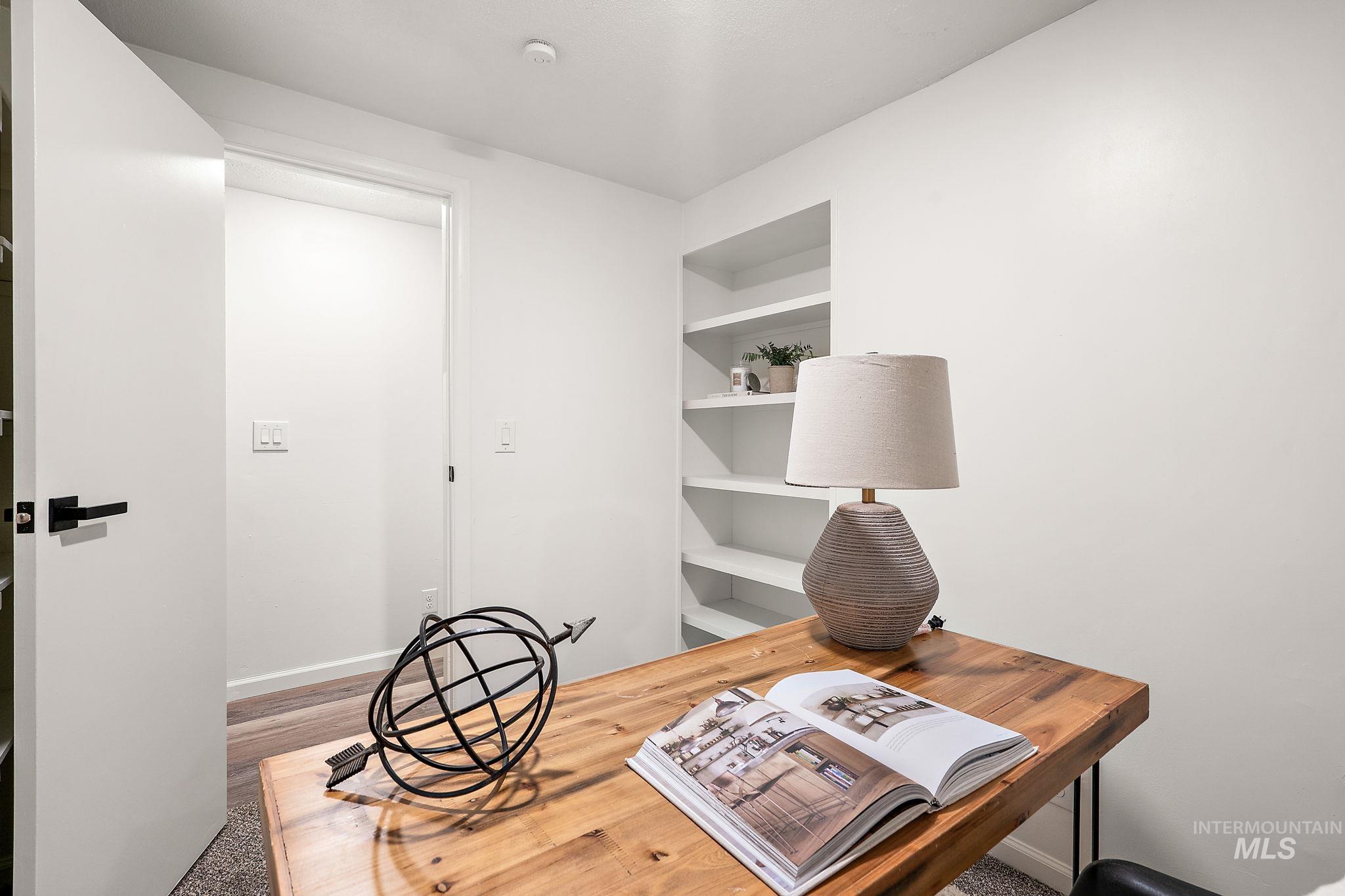 6525 Grandview Dr Property Photo 37