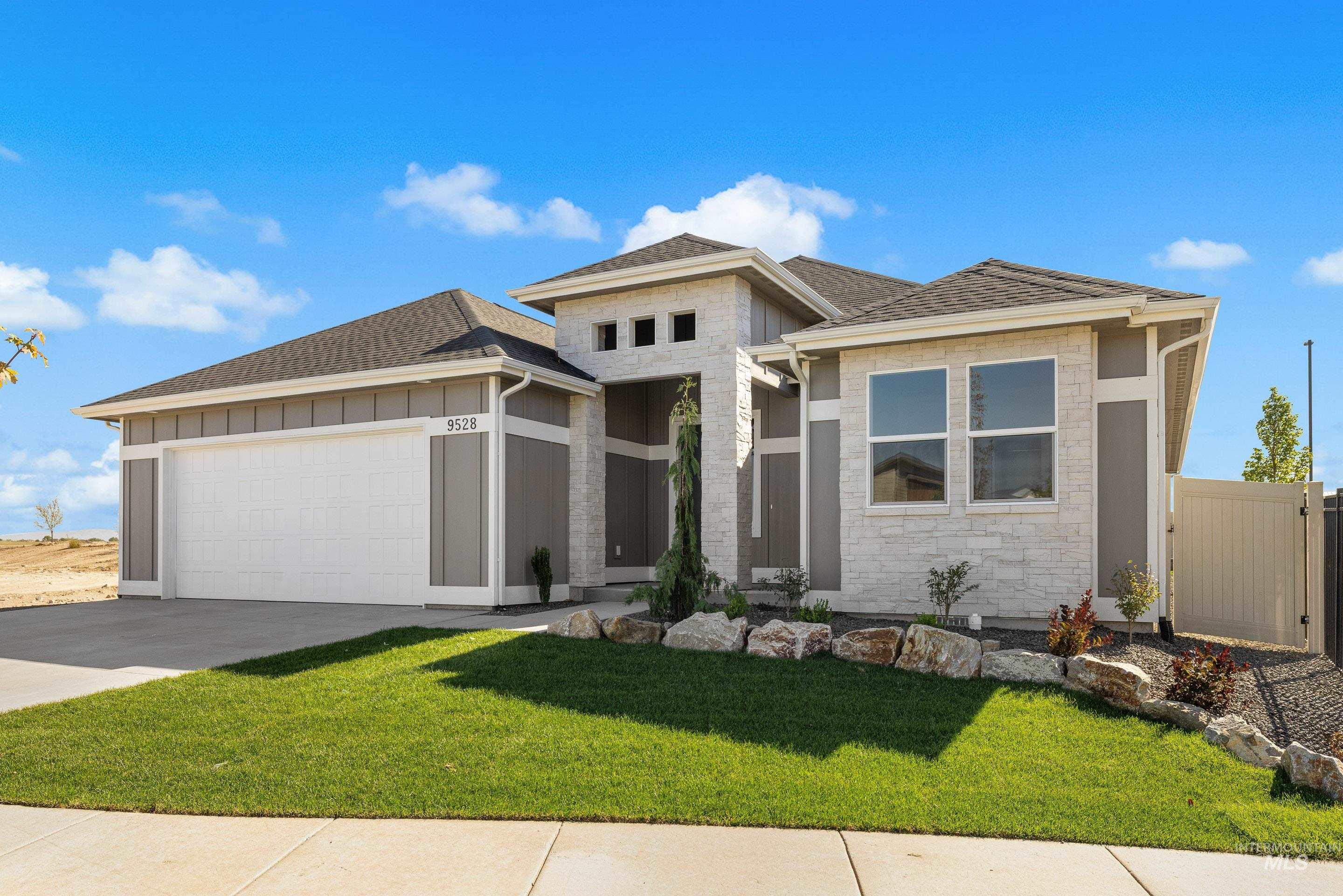 9528 Green Cottage Ave Property Photo 3