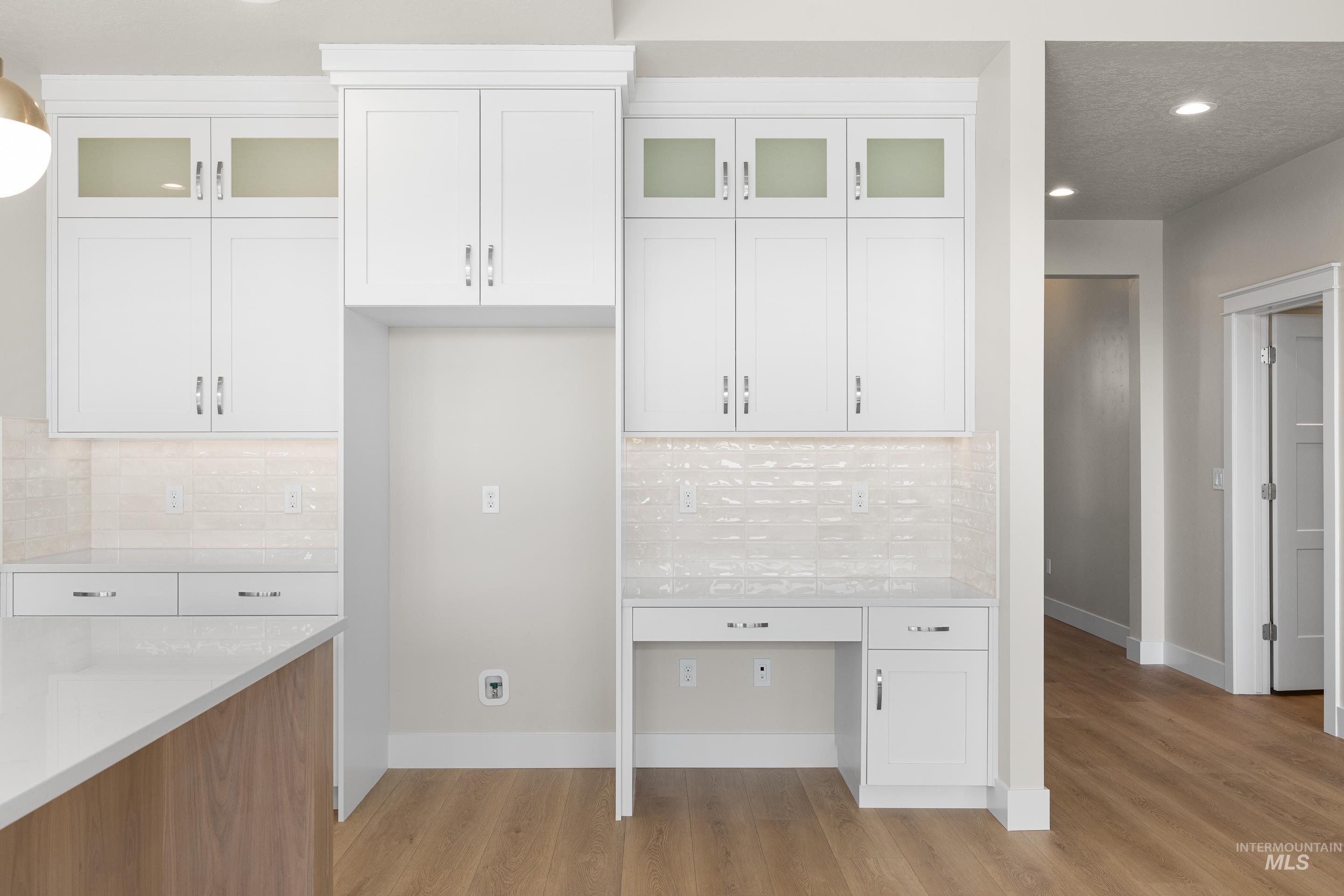 9528 Green Cottage Ave Property Photo 14