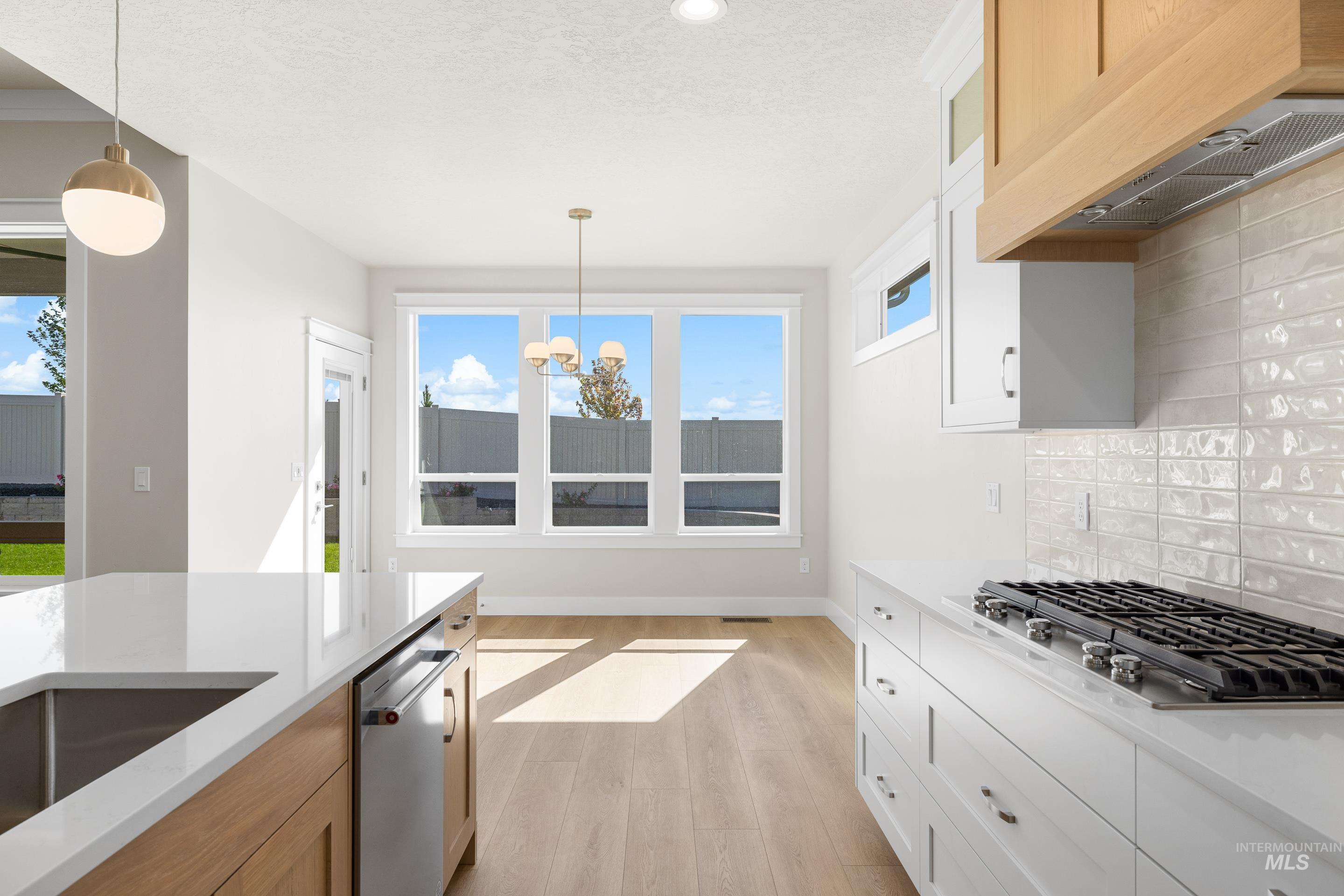 9528 Green Cottage Ave Property Photo 16