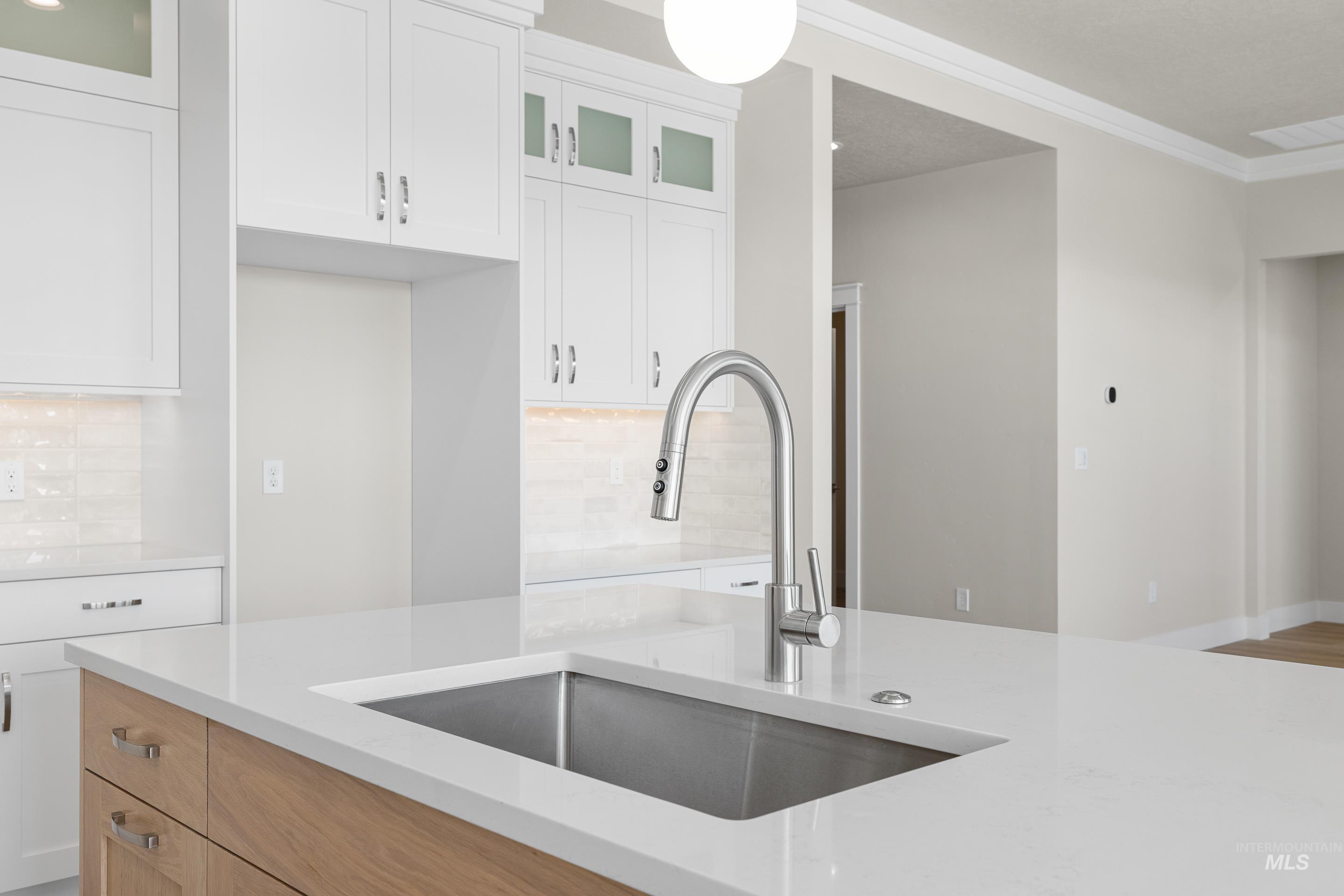 9528 Green Cottage Ave Property Photo 21