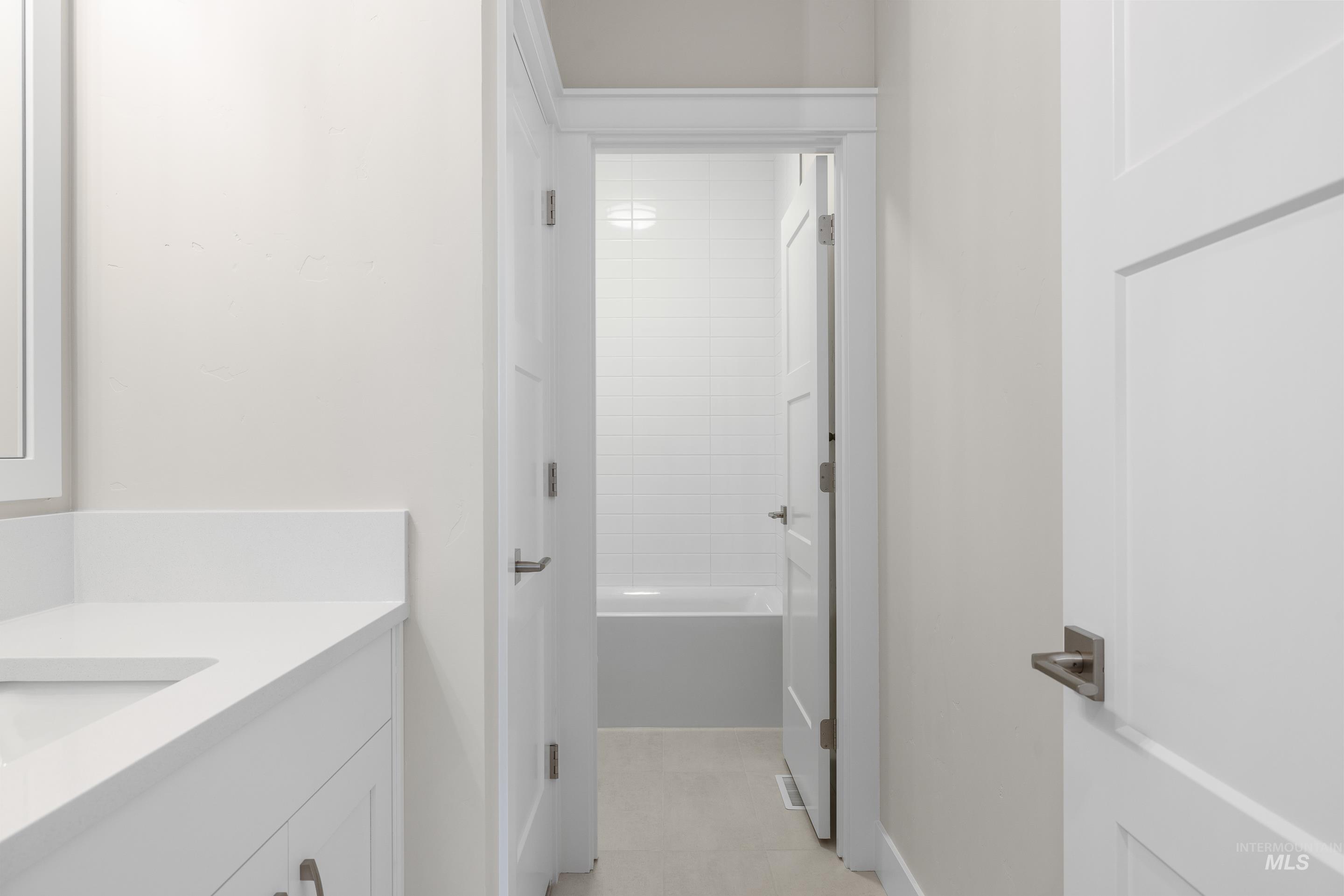 9528 Green Cottage Ave Property Photo 39