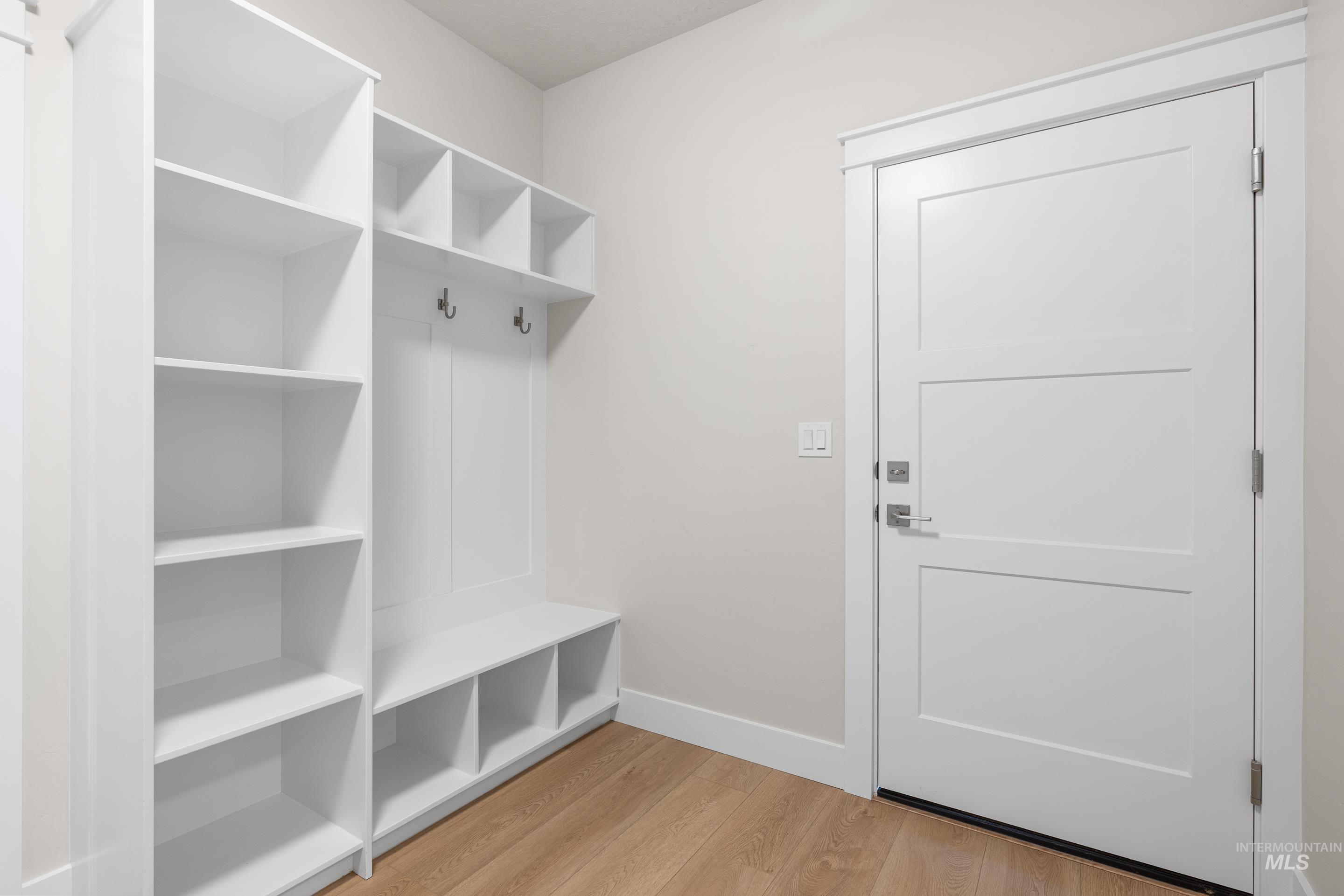 9528 Green Cottage Ave Property Photo 42