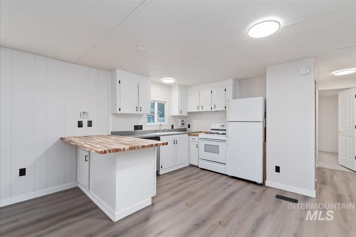 10601 Horseshoe Bend Rd Property Photo 3