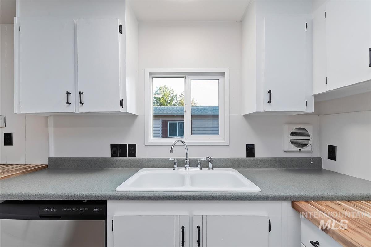 10601 Horseshoe Bend Rd Property Photo 8