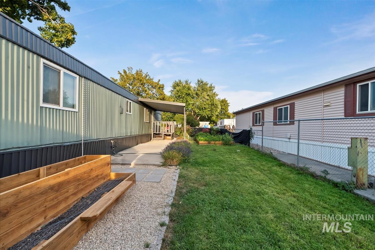 10601 Horseshoe Bend Rd Property Photo 22