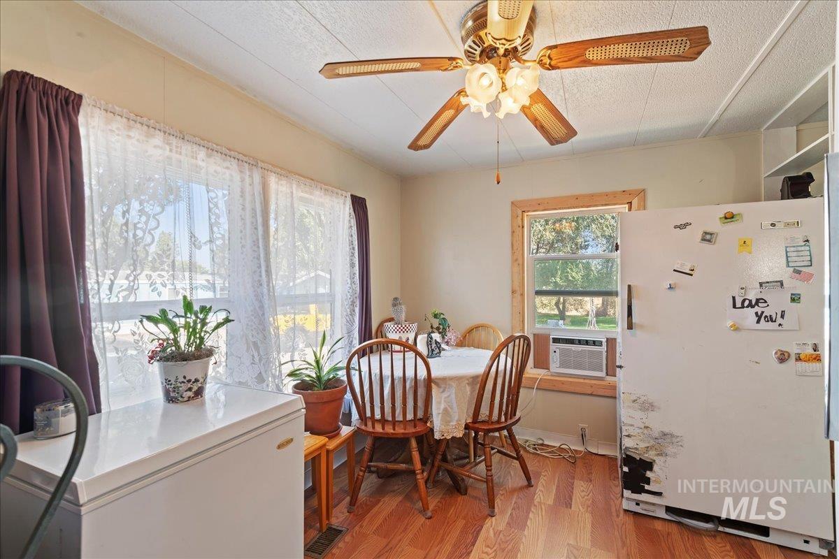 15881 Purple Sage Rd Property Photo 9
