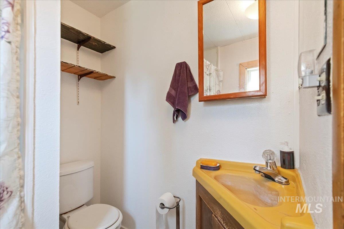 15881 Purple Sage Rd Property Photo 15