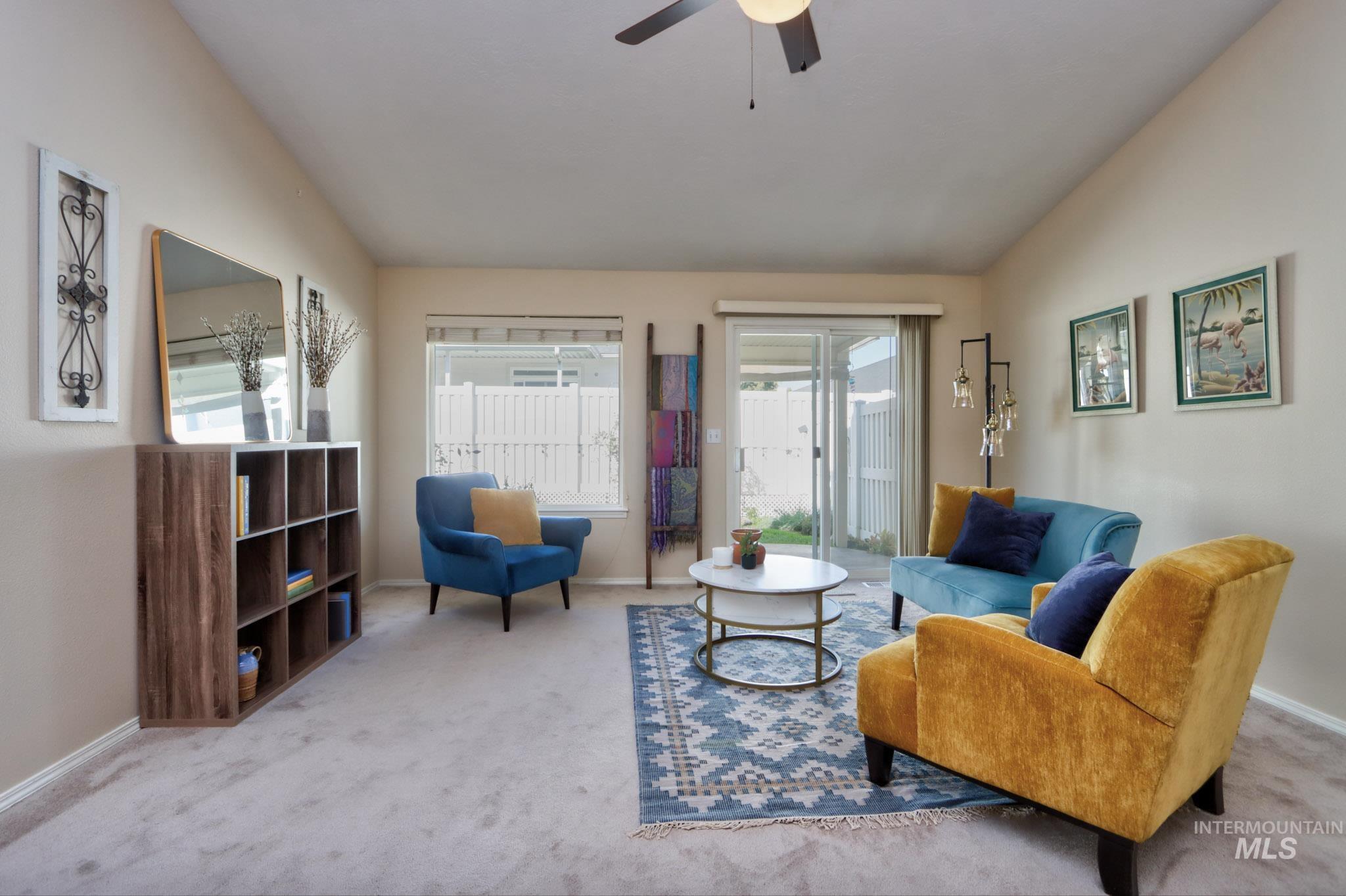 2645 N Englewood Way Property Photo 13