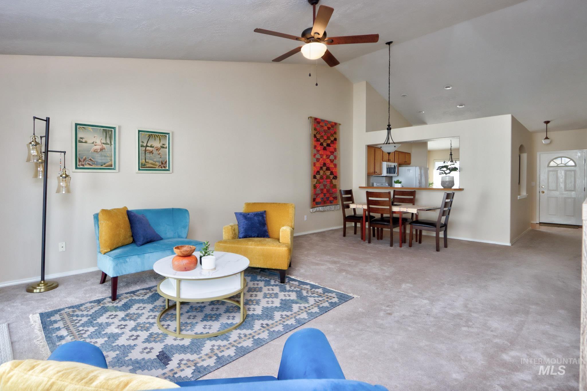 2645 N Englewood Way Property Photo 15