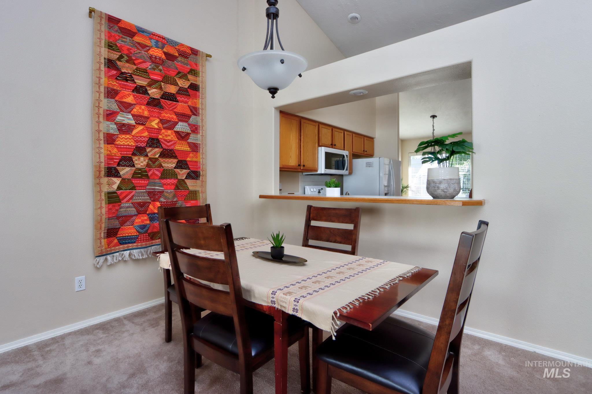 2645 N Englewood Way Property Photo 17