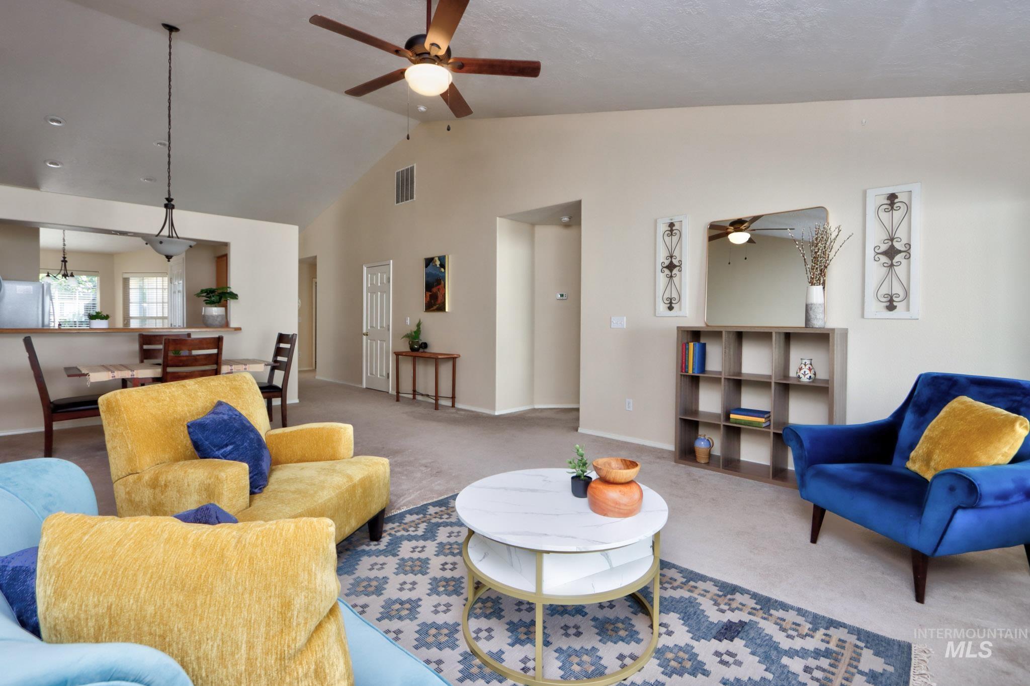 2645 N Englewood Way Property Photo 19