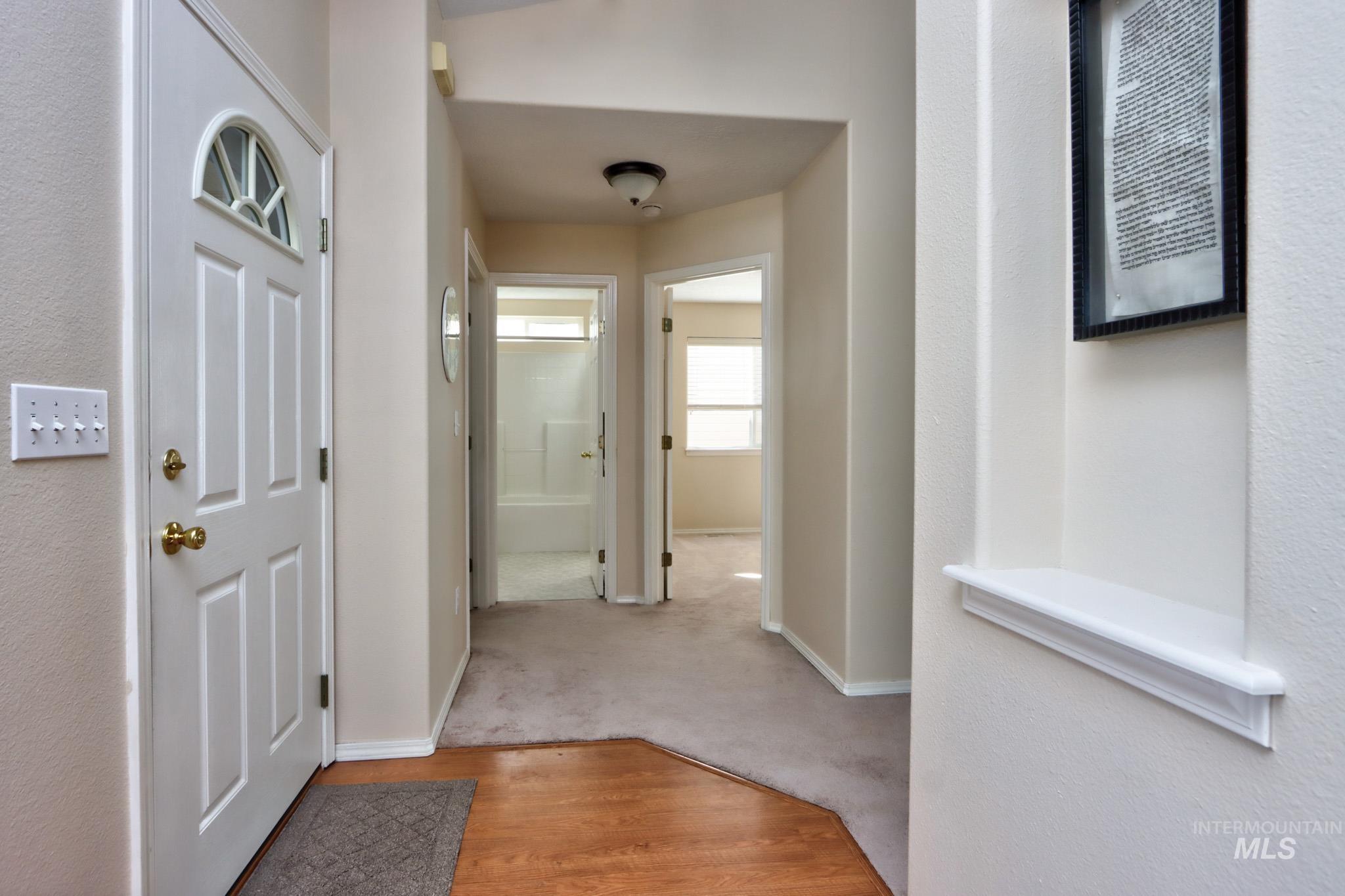 2645 N Englewood Way Property Photo 27