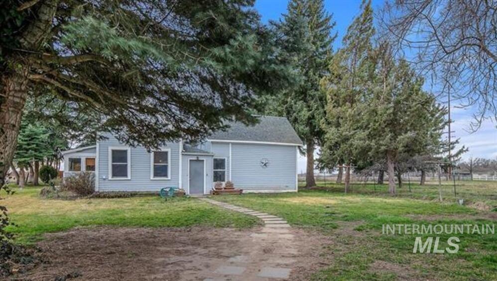 22387 Blessinger Rd Property Photo 8