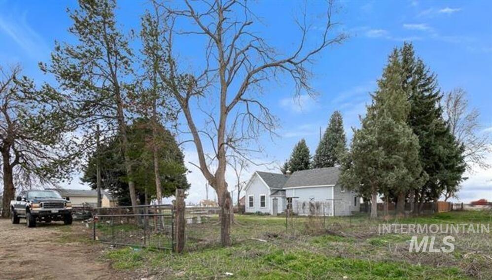22387 Blessinger Rd Property Photo 17