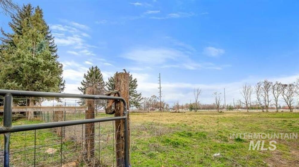 22387 Blessinger Rd Property Photo 26