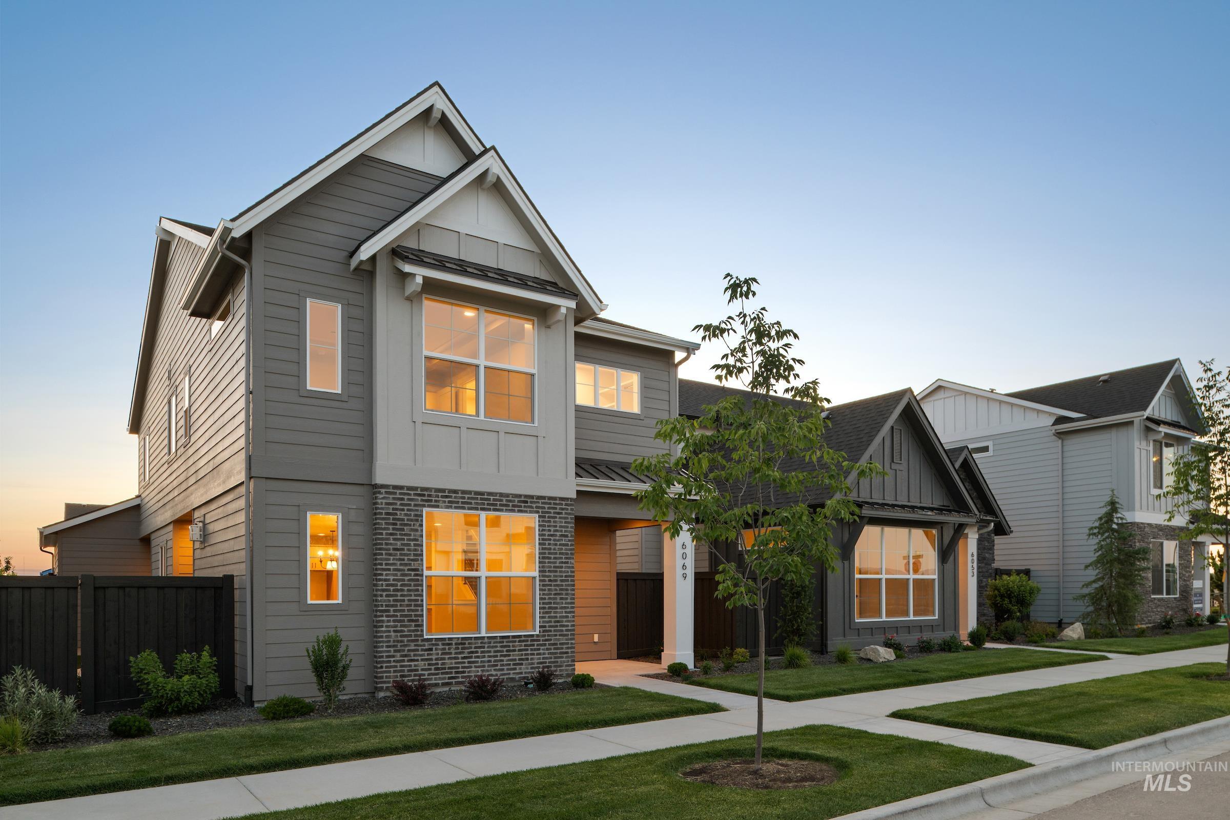 6069 S Hope Ave Property Photo 1