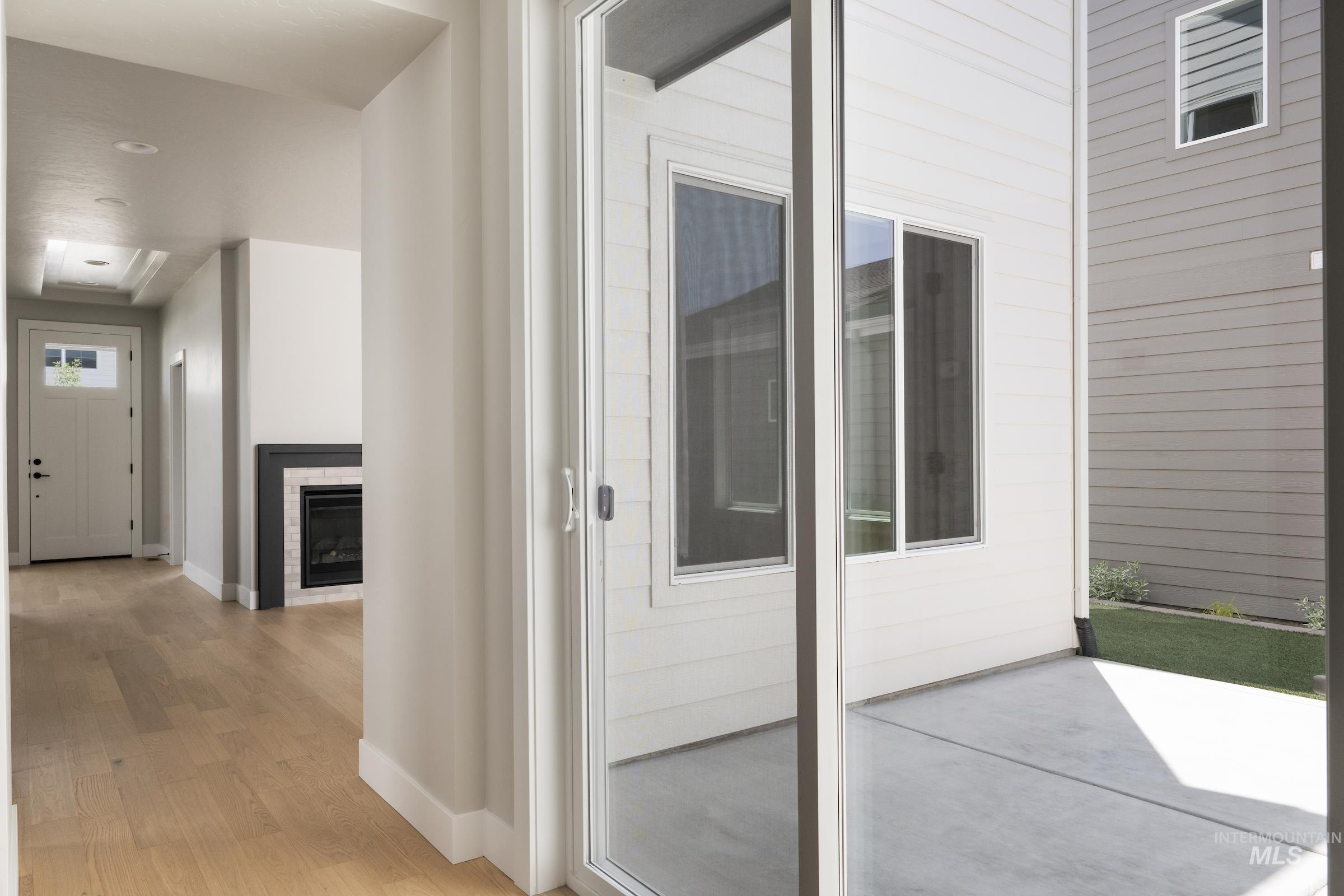 6053 S Hope Ave Property Photo 14