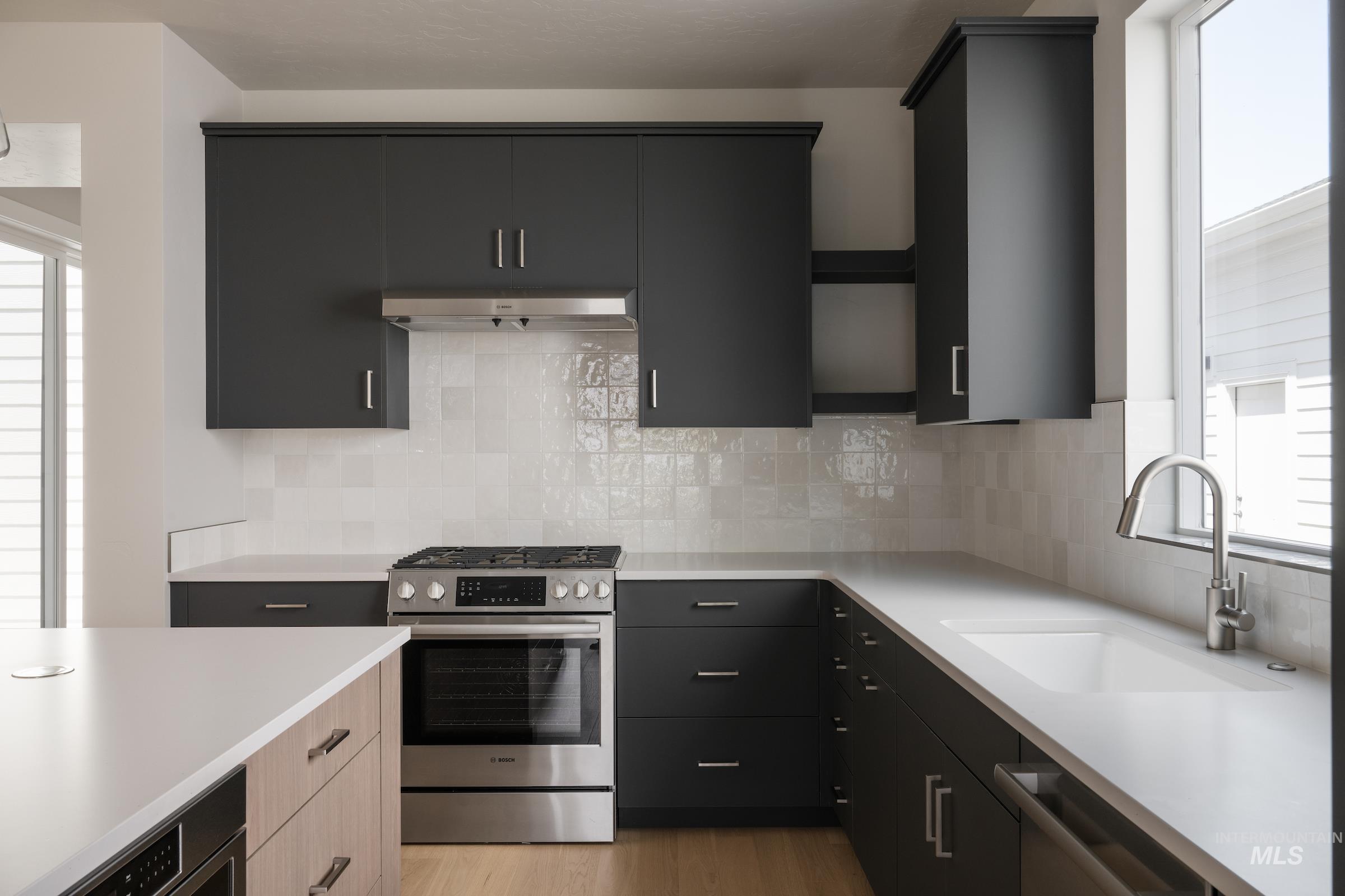 6053 S Hope Ave Property Photo 15