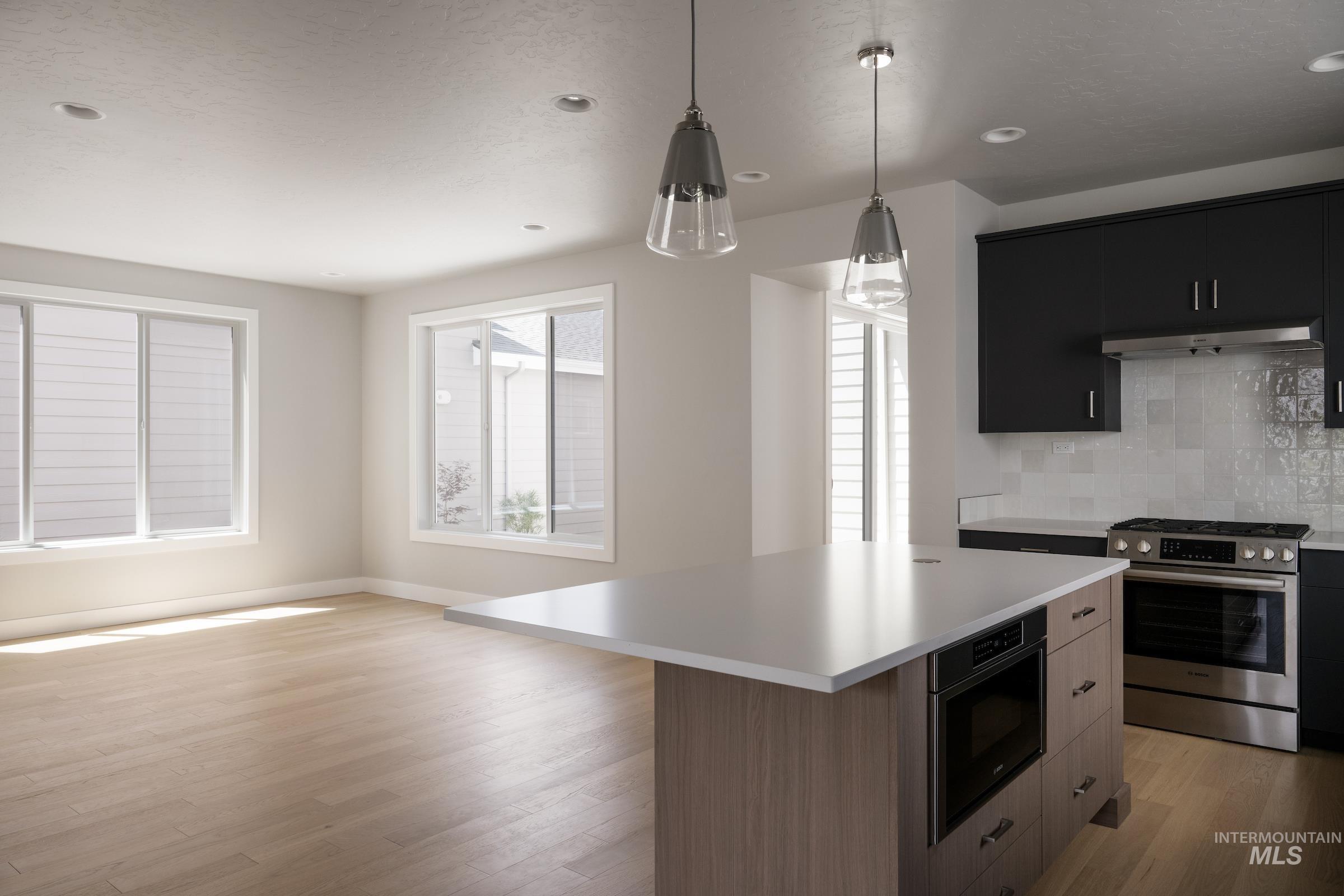 6053 S Hope Ave Property Photo 16