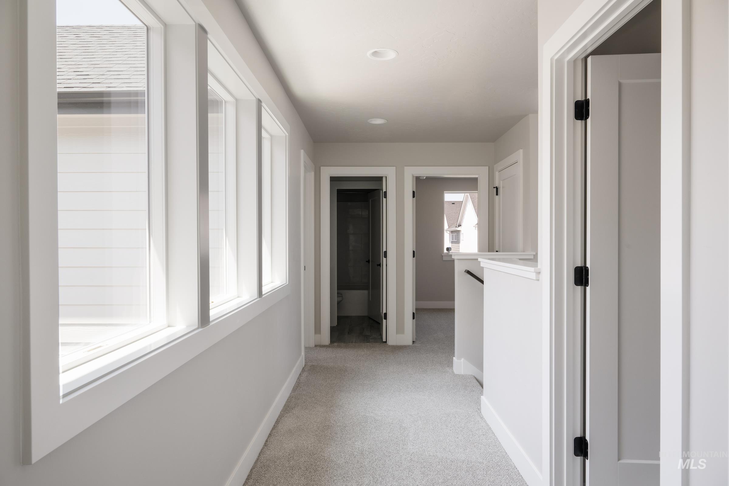 6053 S Hope Ave Property Photo 18