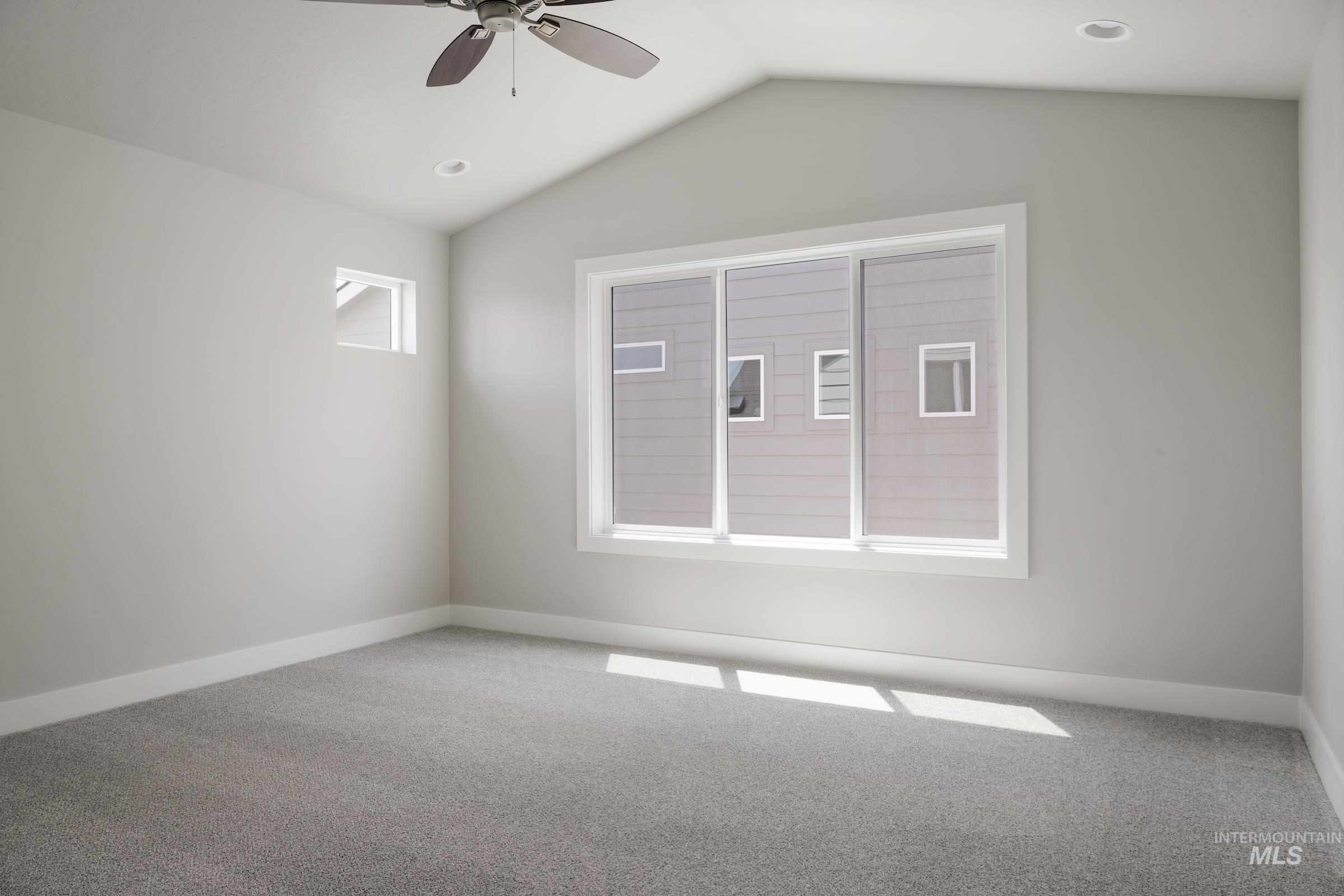 6053 S Hope Ave Property Photo 19