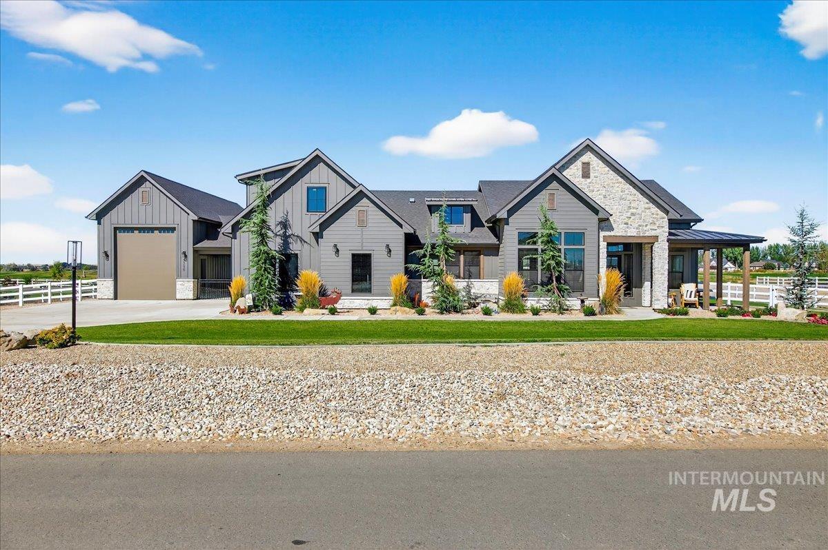 9298 Tula Dr Property Photo 1