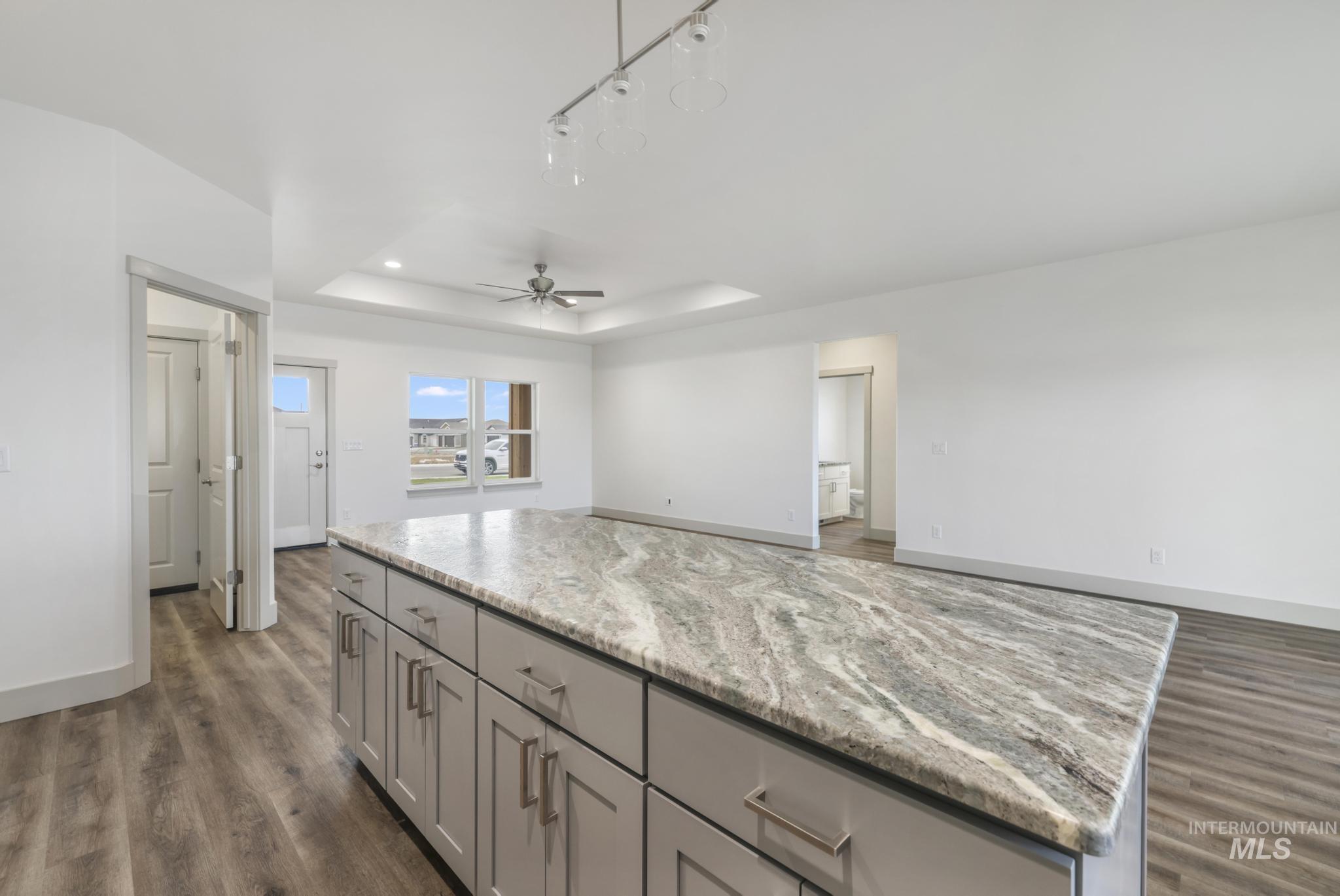 1316 20th Ave E Property Photo 12