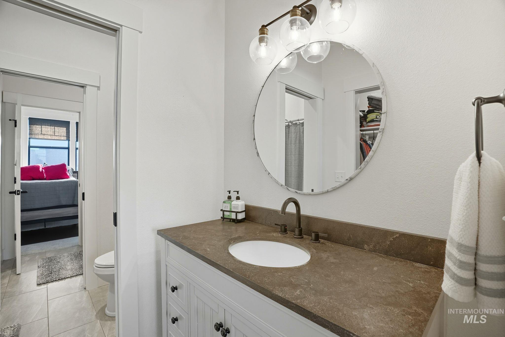 7774 Paddock Ln Property Photo 24