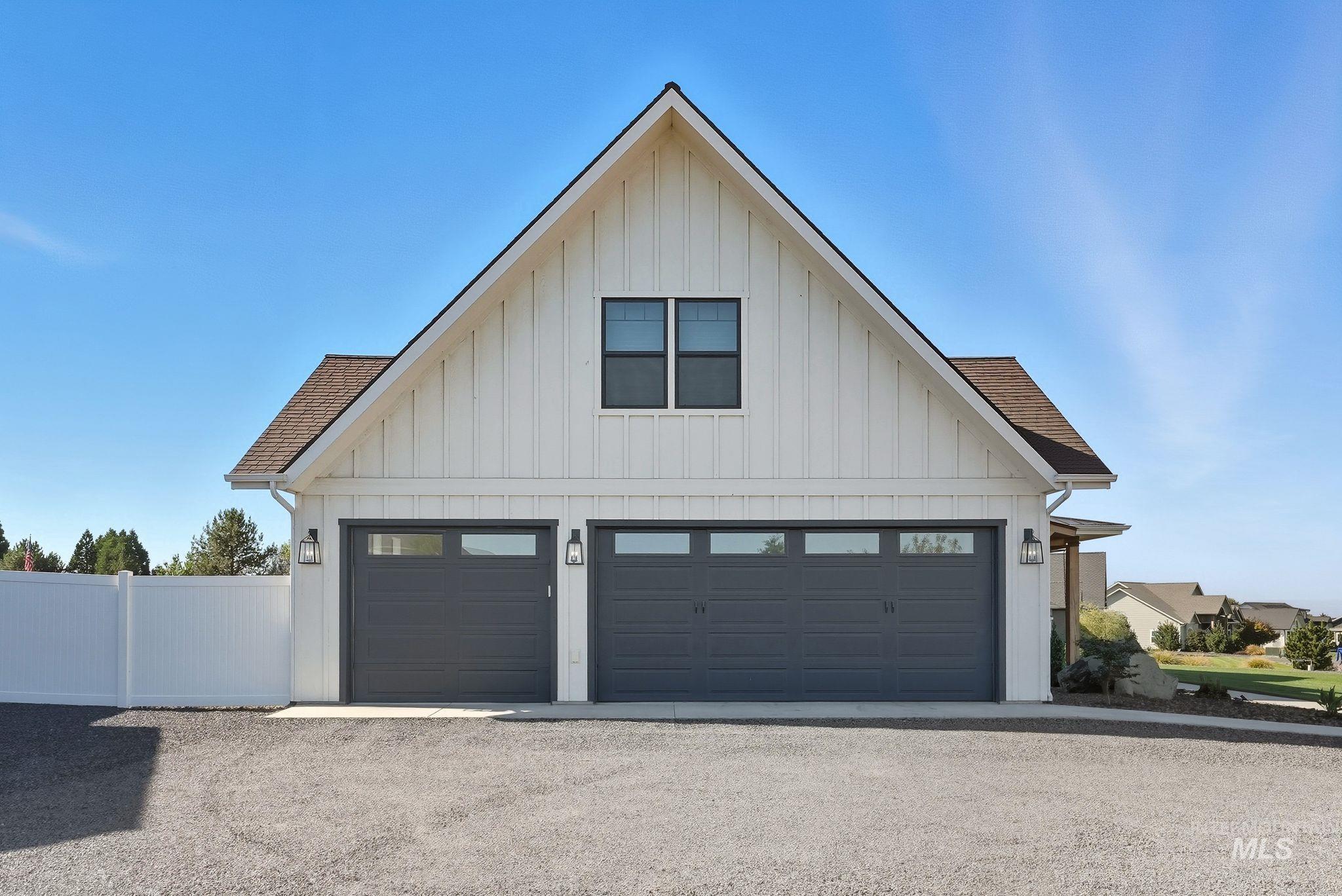 7774 Paddock Ln Property Photo 31