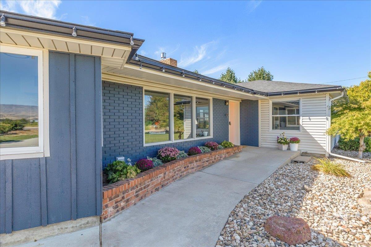 4803 Mountain View Dr Property Photo 5