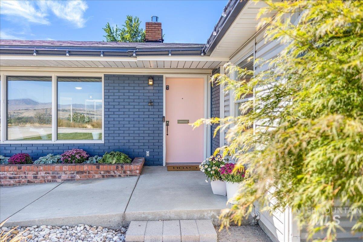 4803 Mountain View Dr Property Photo 6