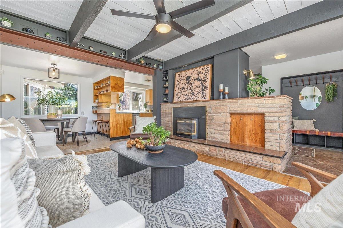 4803 Mountain View Dr Property Photo 10