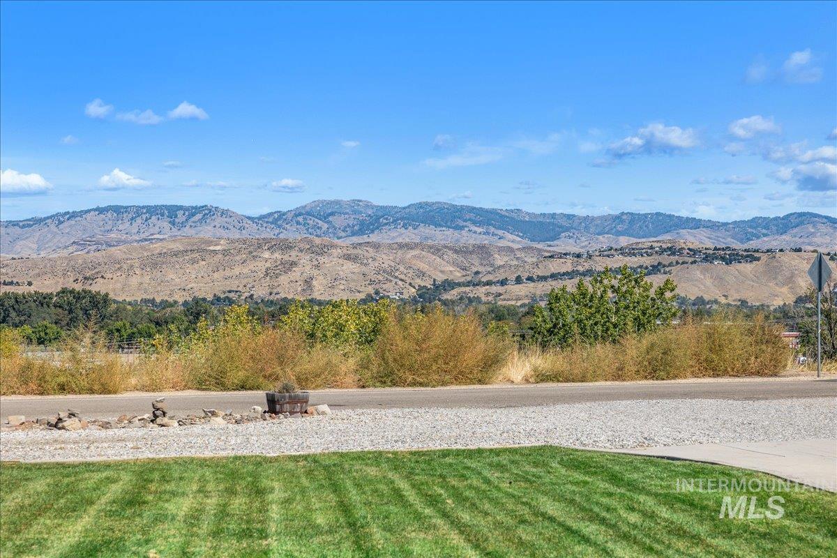 4803 Mountain View Dr Property Photo 16