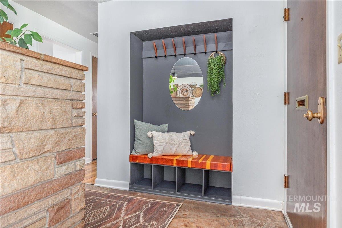 4803 Mountain View Dr Property Photo 17