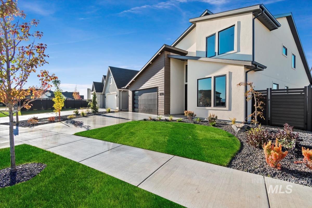 7739 W Daybreak Run Ct Property Photo 2