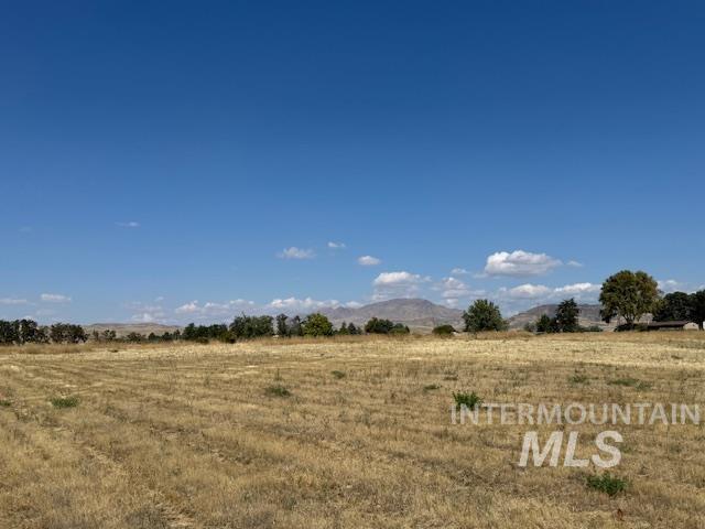 1 W Central Rd. Property Photo 2