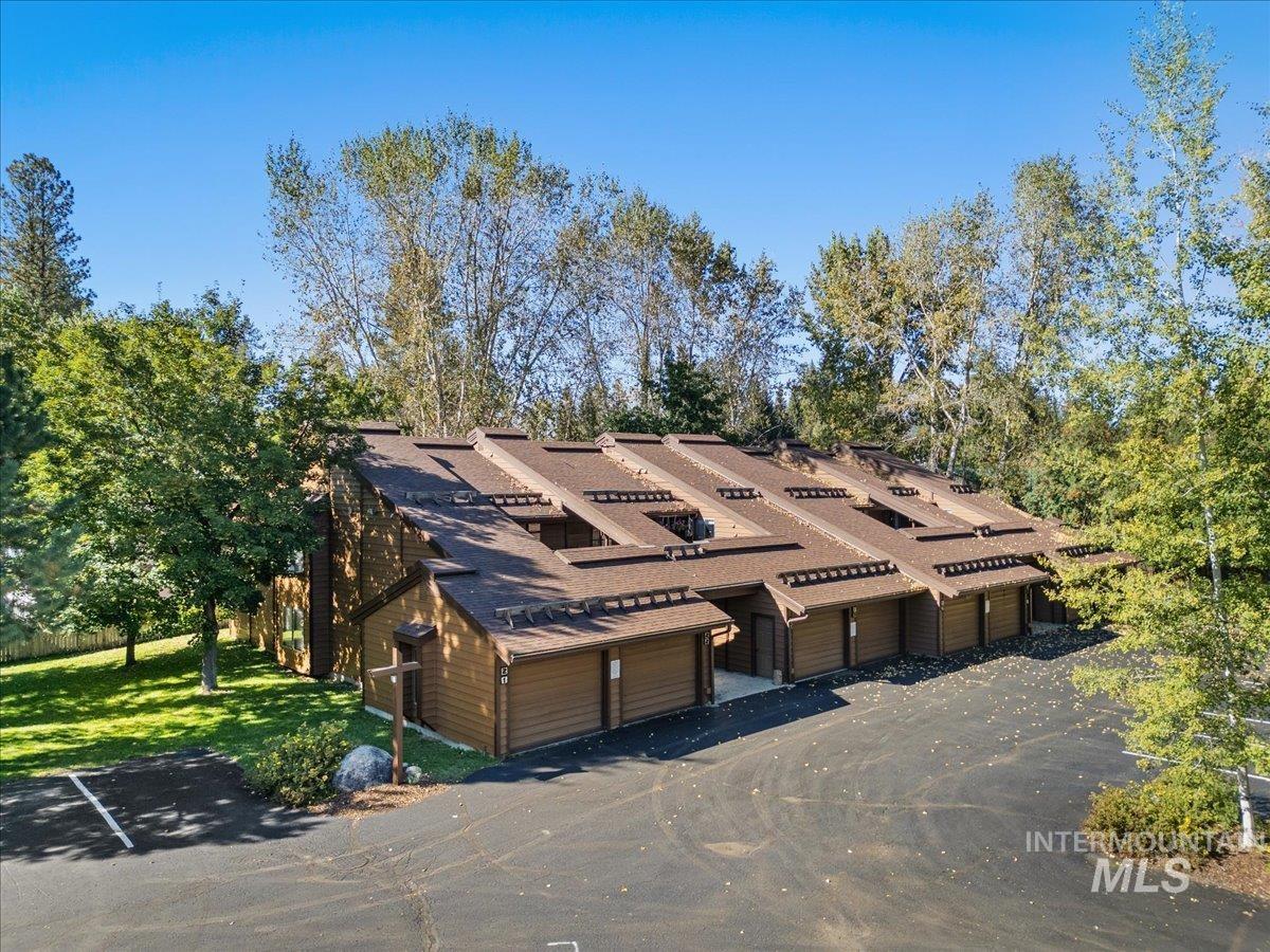 1630 Davis Ave Property Photo 3