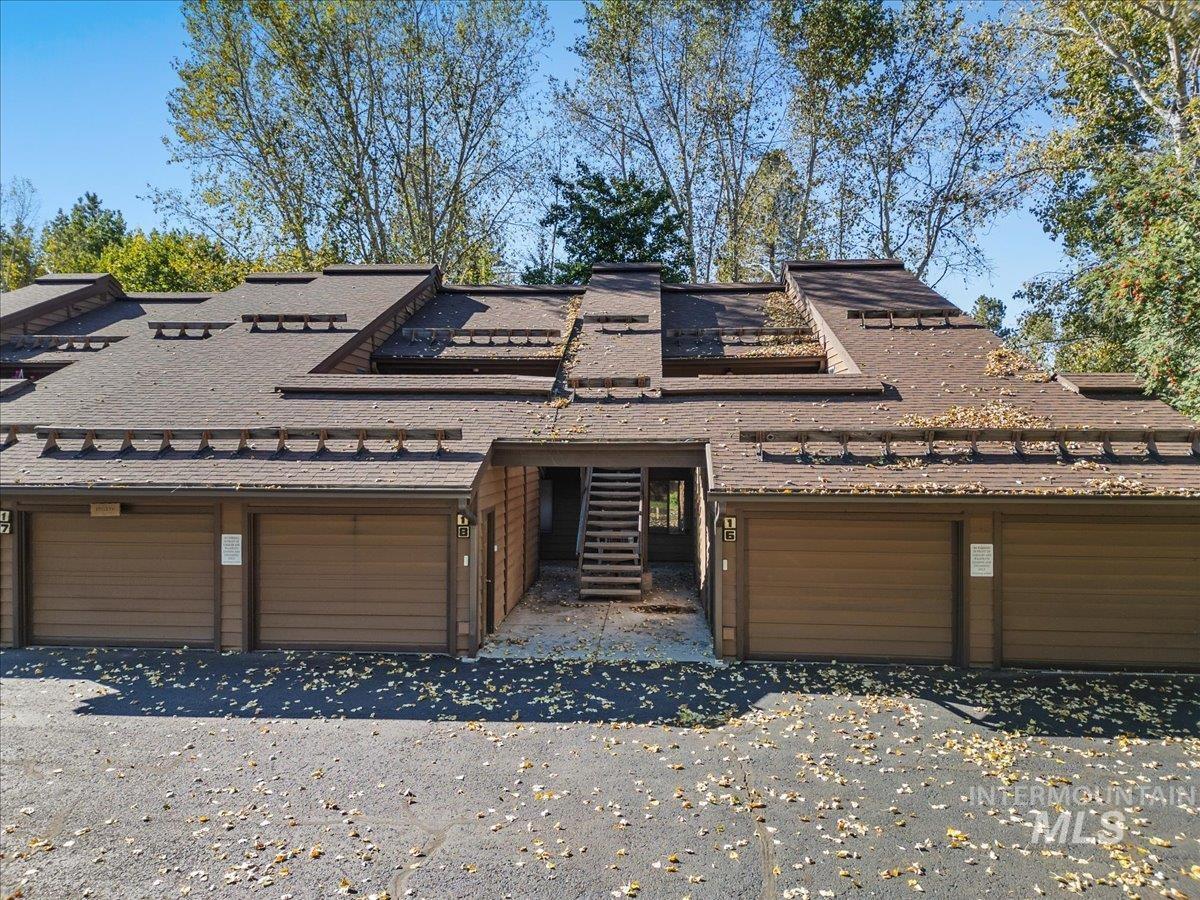 1630 Davis Ave Property Photo 5