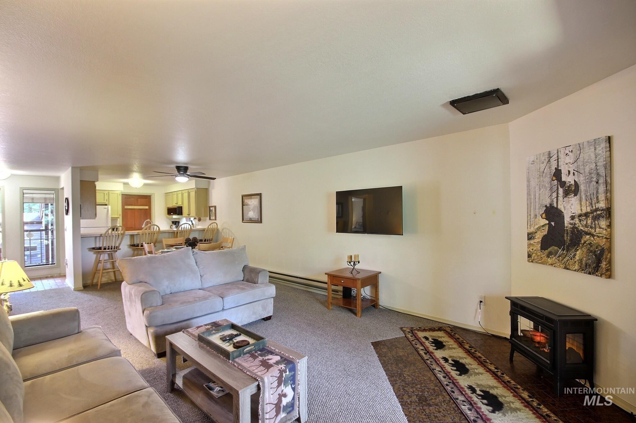 1630 Davis Ave Property Photo 8